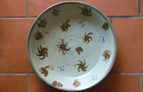 Esias Bosch, A Large Stoneware Dish (diam. 46cm)
