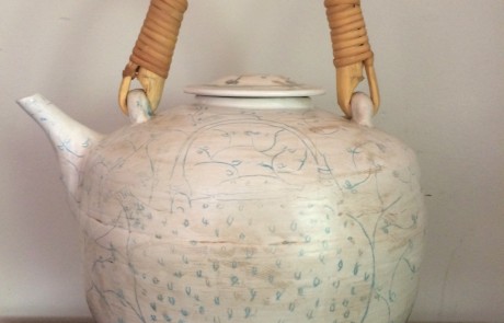 Esias Bosch, A large Porcelain Tea Pot (h: 36cm) (sold)